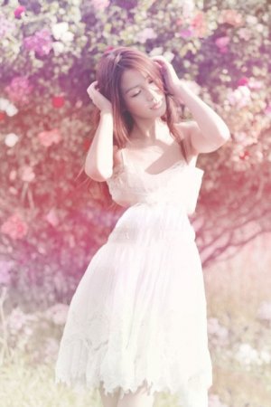angelababy浪漫清纯图